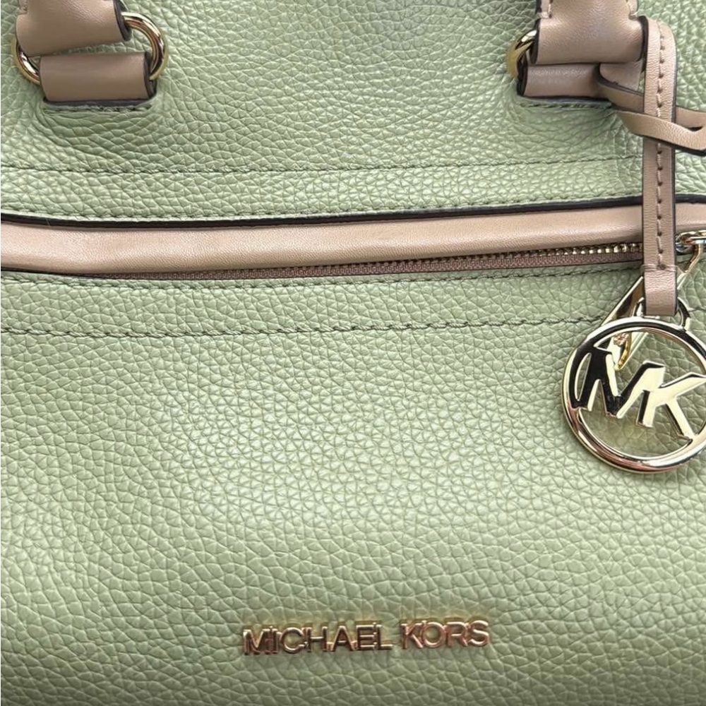 TWO PIECES ❤️❤️Michael Kors Green and Tan Crossbody Bag with matching wallet EUC